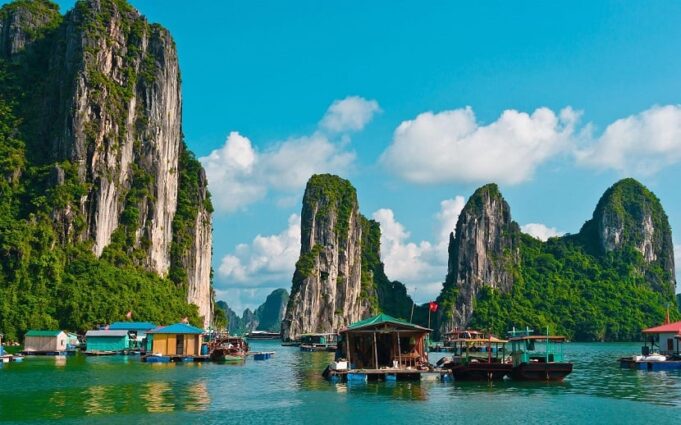 Ha Long Bay Travel Guide